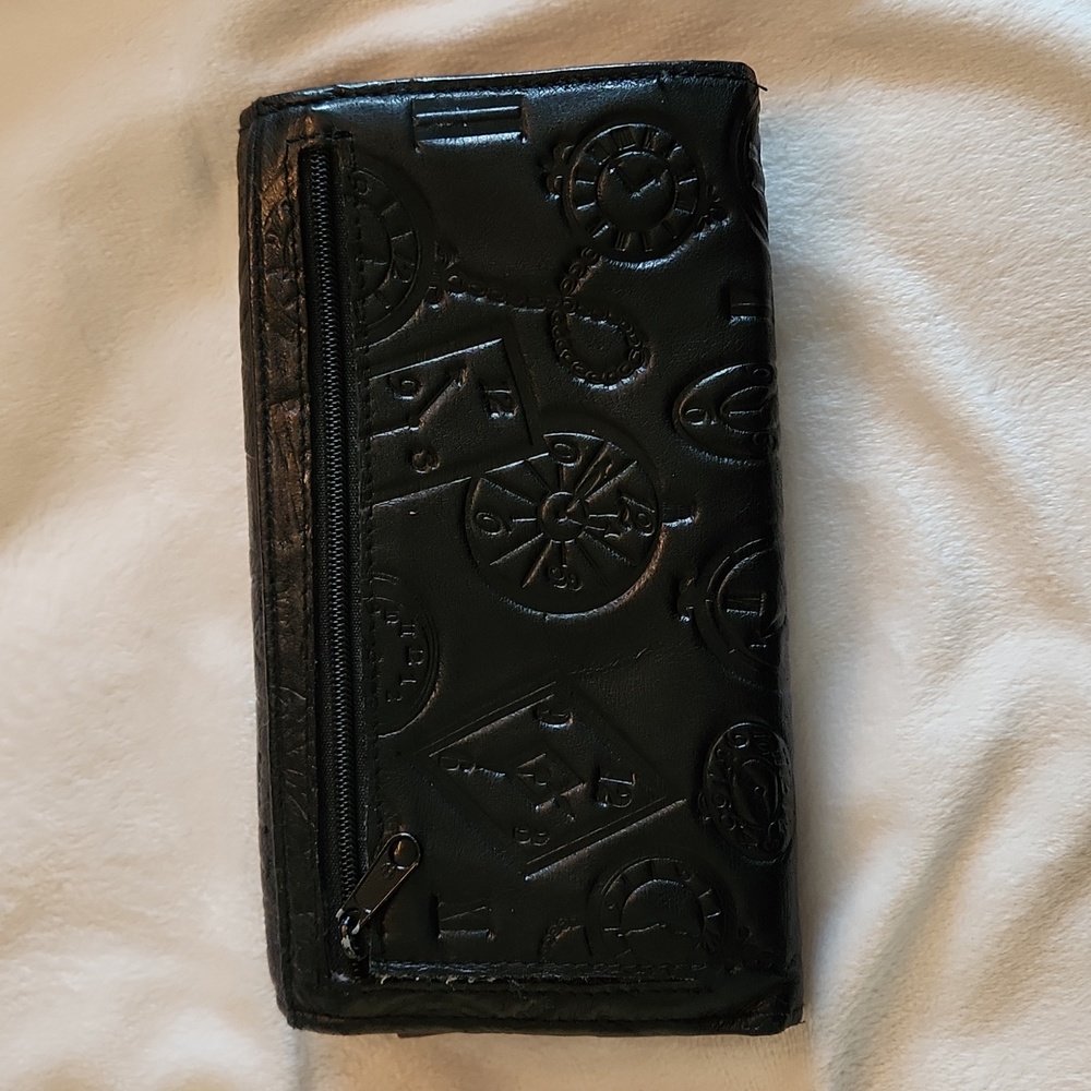 Wilson's embossed leather checkbook style wallet - Picture 5 of 5